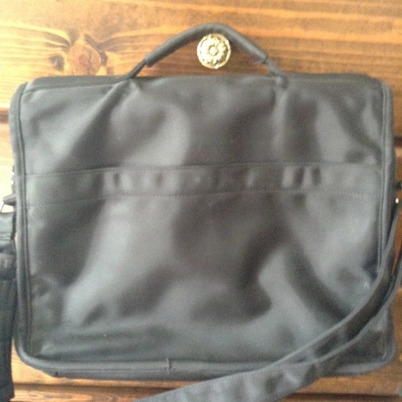 Well loved GUESS computer bag - Picture 4 of 8